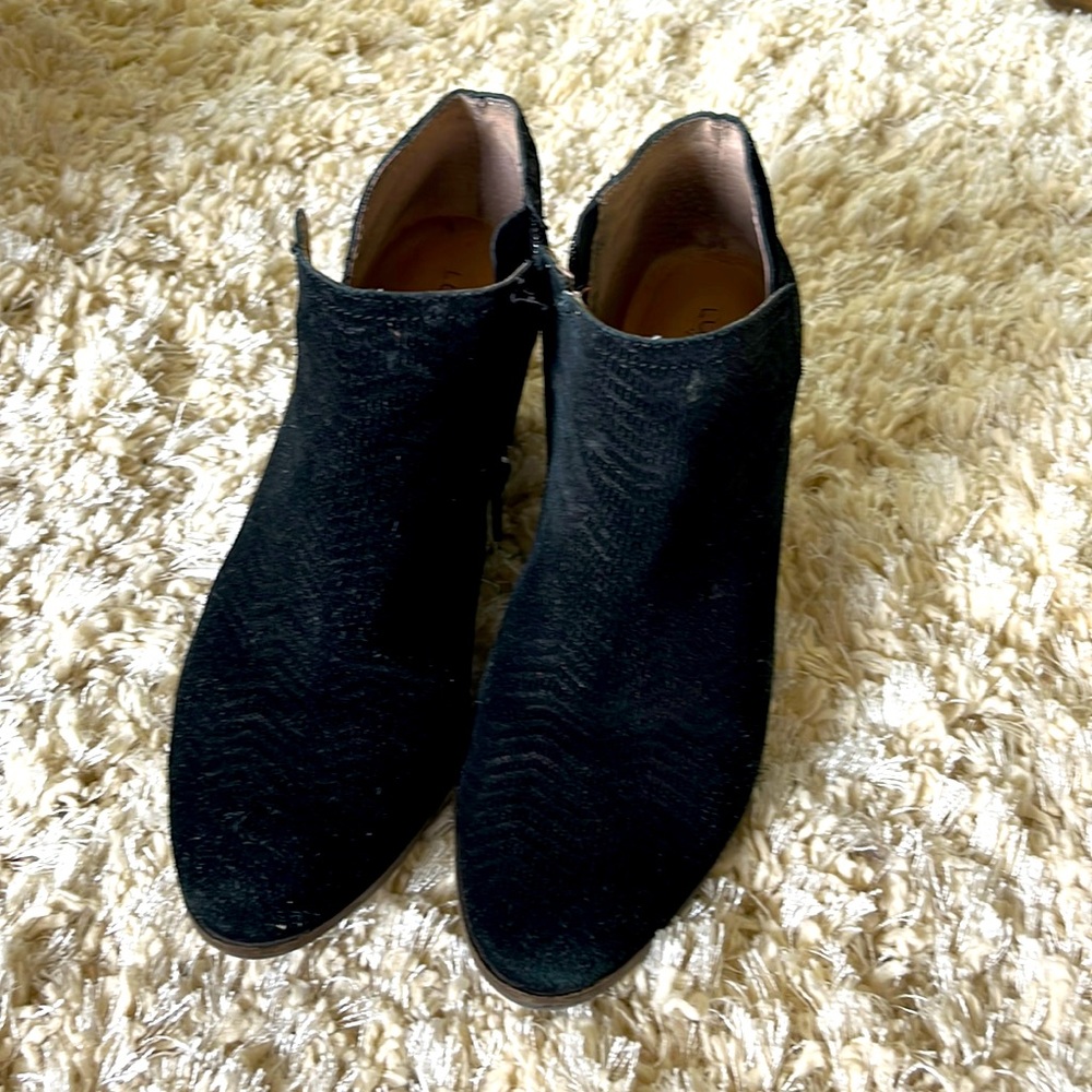 Lucky brand black booties size 7